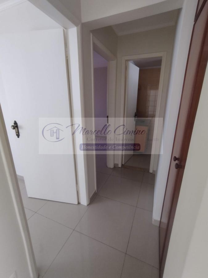 Apartamento para alugar com 2 quartos, 70m² - Foto 9