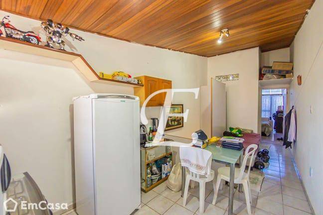 Casa à venda com 3 quartos, 164m² - Foto 8