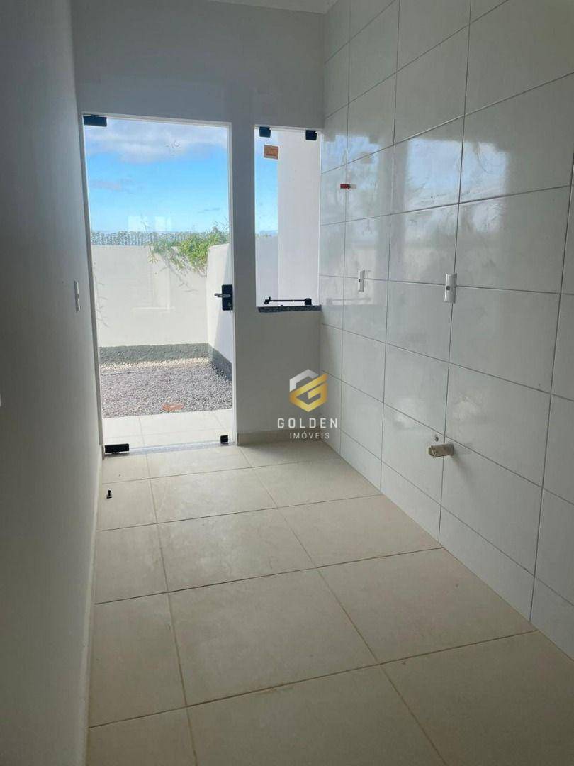 Casa de Condomínio à venda com 2 quartos, 56m² - Foto 4