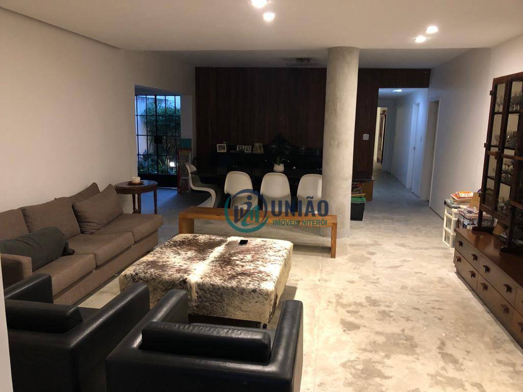 Casa à venda com 6 quartos, 425m² - Foto 2