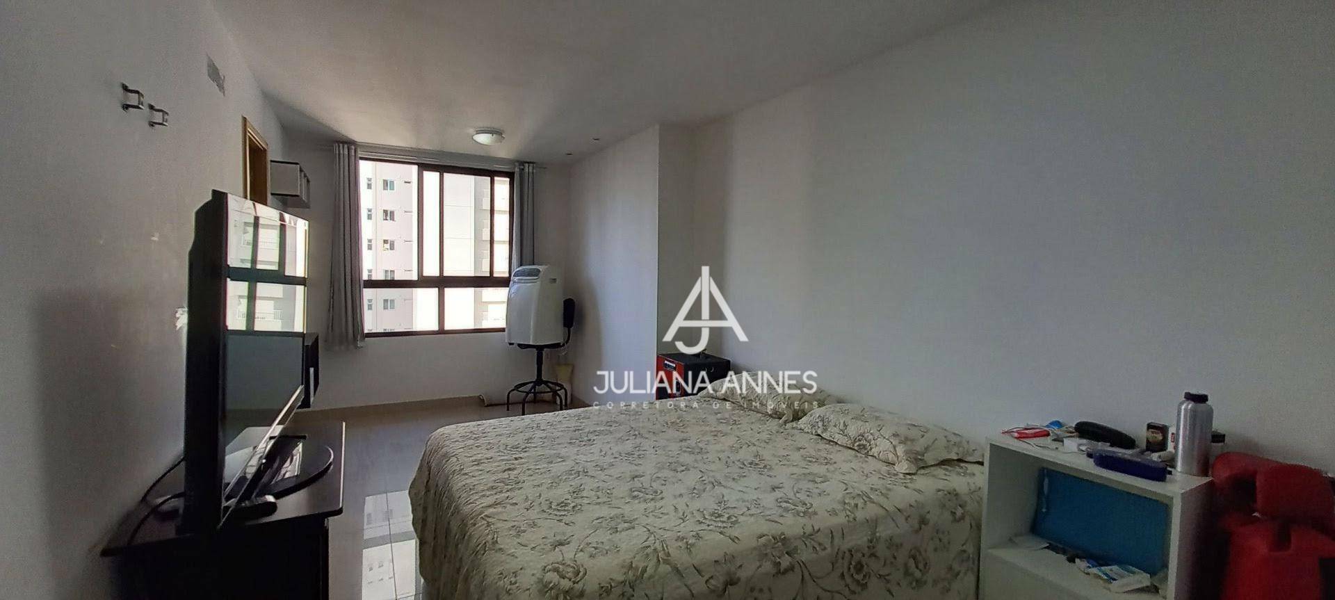 Apartamento à venda com 4 quartos, 216m² - Foto 8