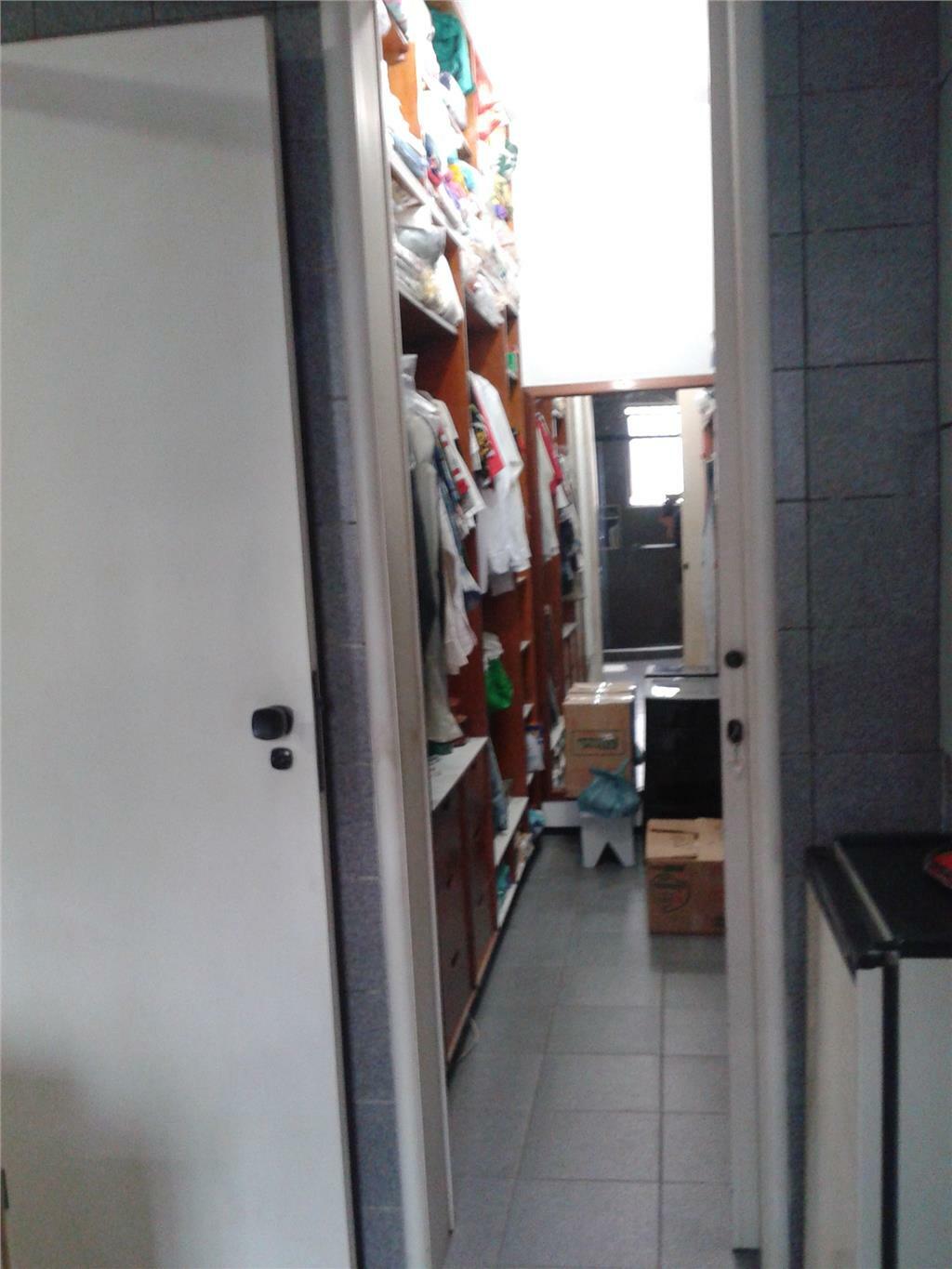 Apartamento à venda com 3 quartos, 217m² - Foto 27