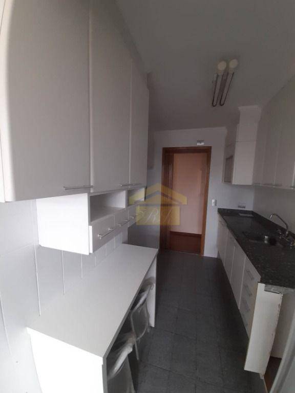 Apartamento à venda com 3 quartos, 68m² - Foto 6