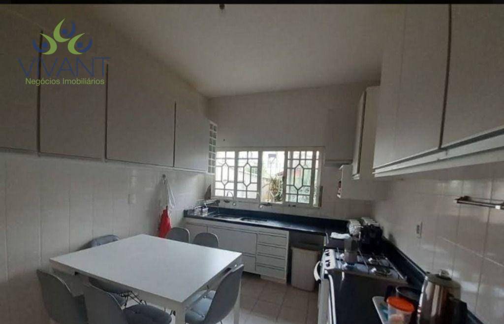 Sobrado à venda e aluguel com 3 quartos, 270m² - Foto 10