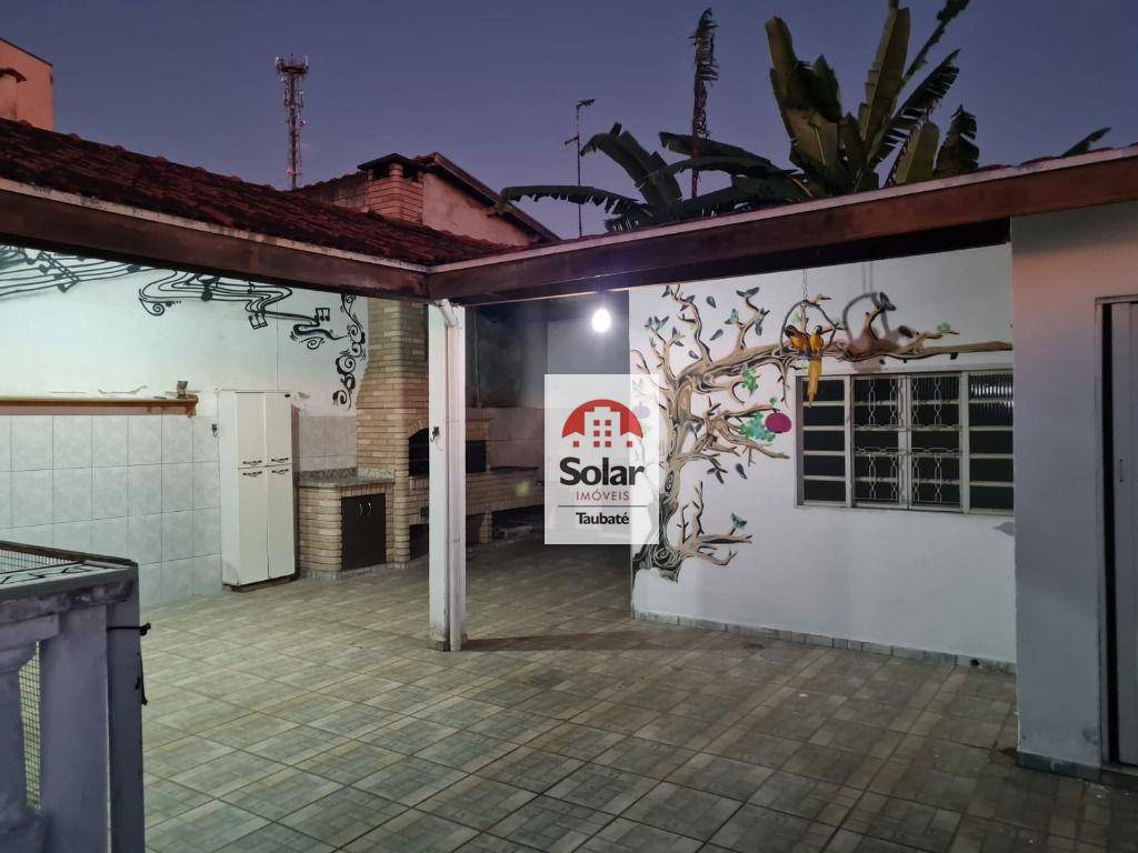 Casa à venda com 3 quartos, 180m² - Foto 1