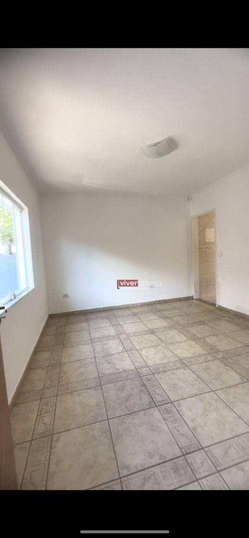 Casa à venda e aluguel com 3 quartos, 150m² - Foto 9