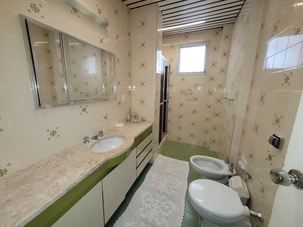 Apartamento à venda com 3 quartos, 140m² - Foto 18