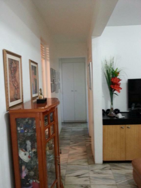 Apartamento à venda com 3 quartos, 156m² - Foto 10