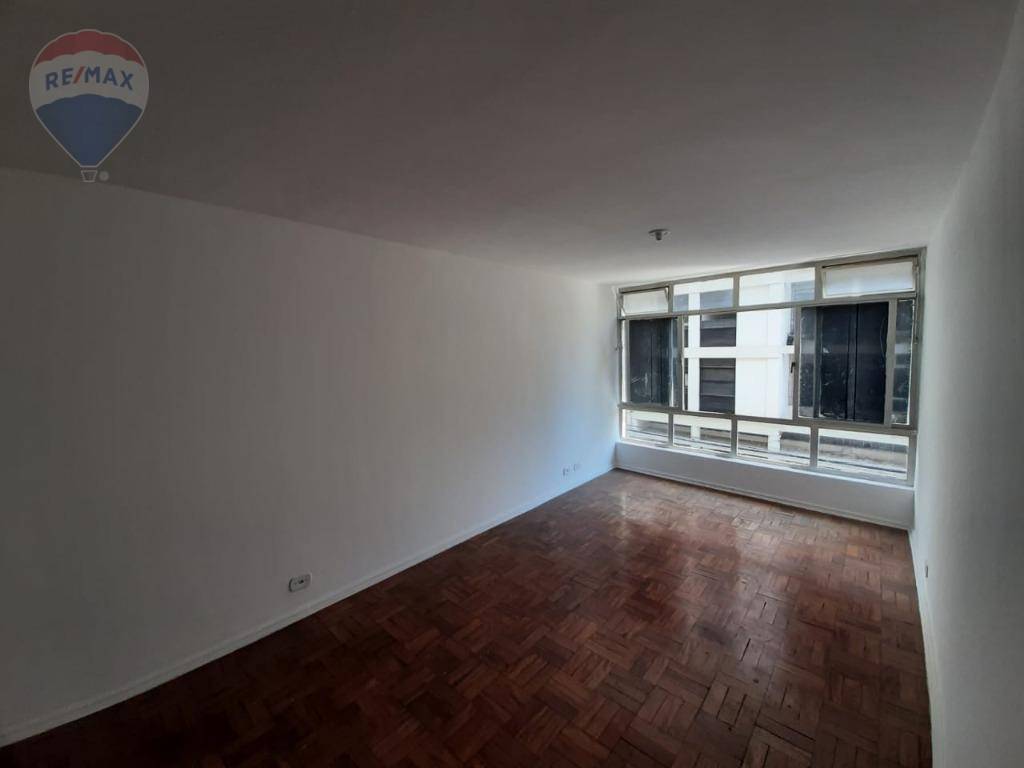 Apartamento para alugar com 2 quartos, 90m² - Foto 2