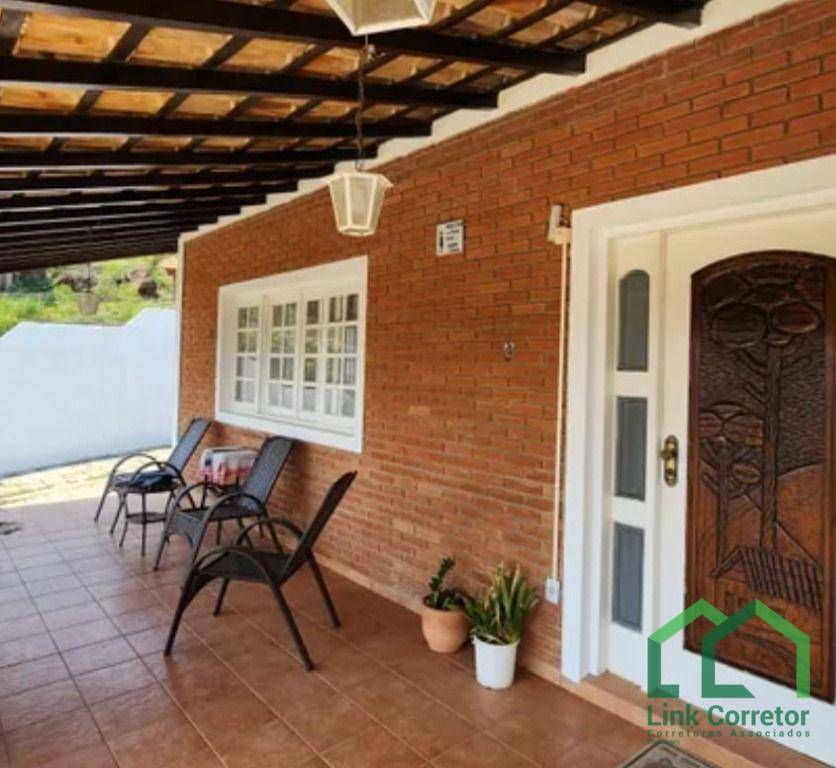 Casa de Condomínio à venda e aluguel com 4 quartos, 305m² - Foto 3