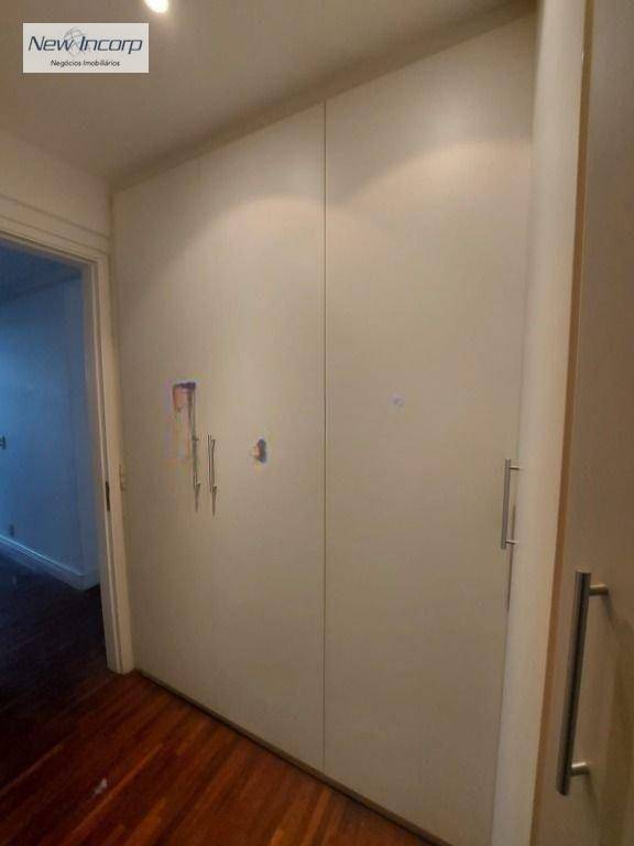 Apartamento à venda com 3 quartos, 136m² - Foto 22