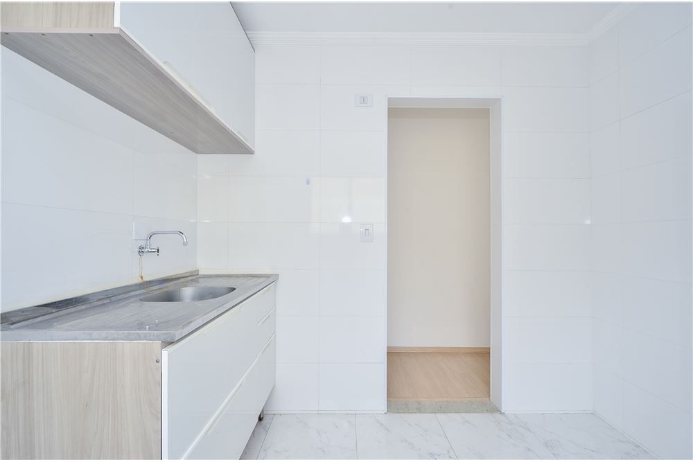 Apartamento à venda com 1 quarto, 37m² - Foto 4