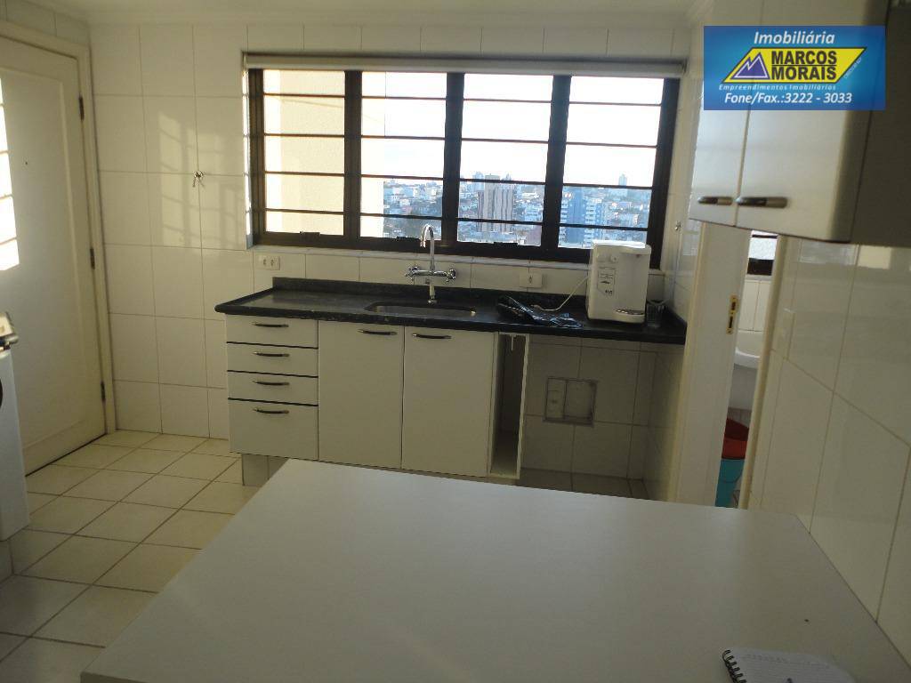 Apartamento à venda com 3 quartos, 189m² - Foto 7