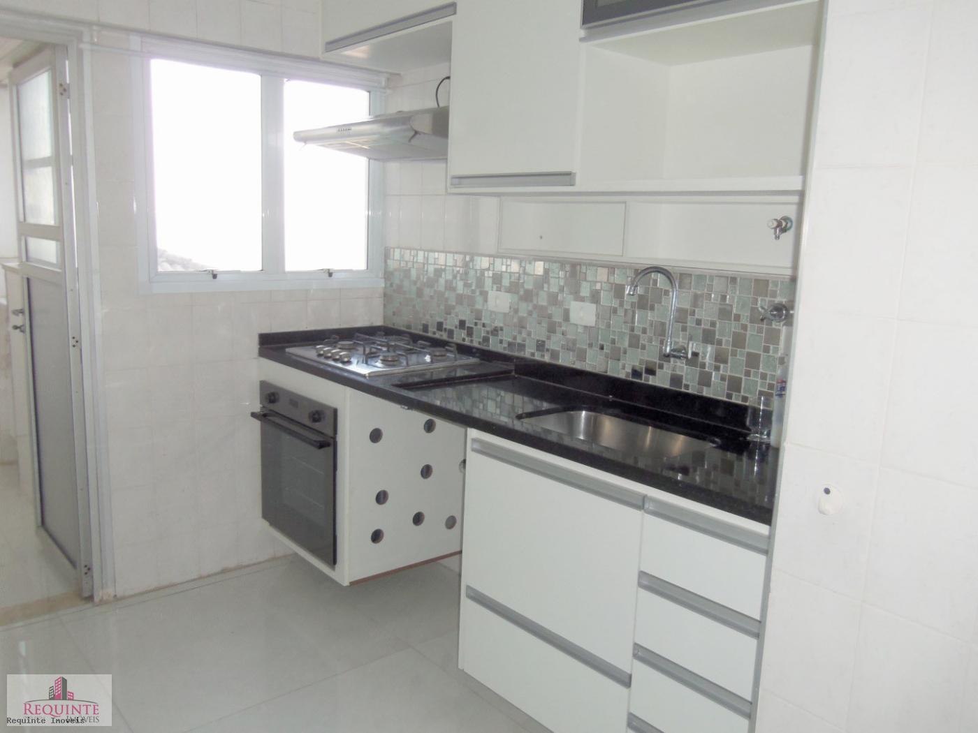 Apartamento para alugar com 2 quartos, 72m² - Foto 13