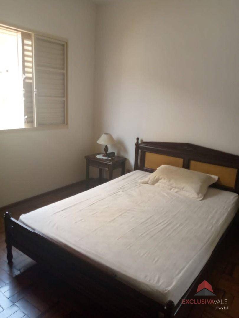 Casa à venda com 4 quartos, 150m² - Foto 3