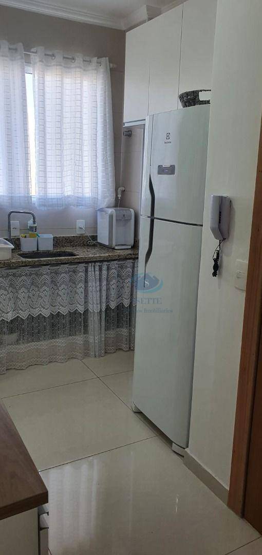 Apartamento à venda com 2 quartos, 70m² - Foto 31