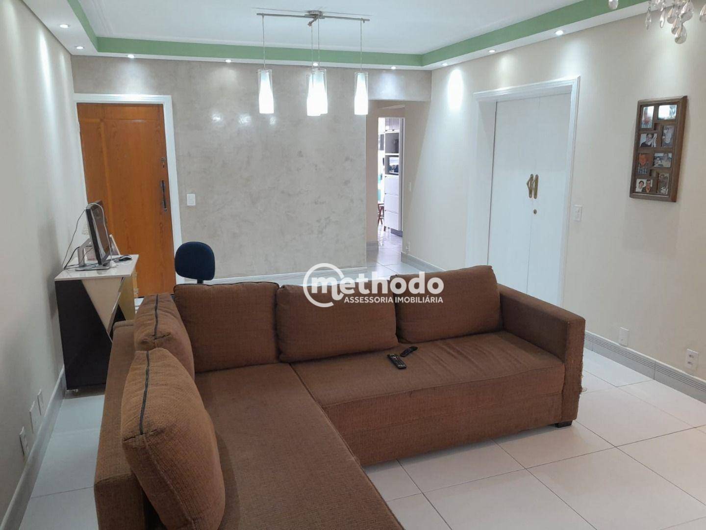 Apartamento à venda com 3 quartos, 117m² - Foto 1