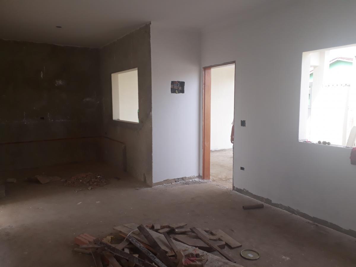 Casa à venda com 2 quartos, 125m² - Foto 2