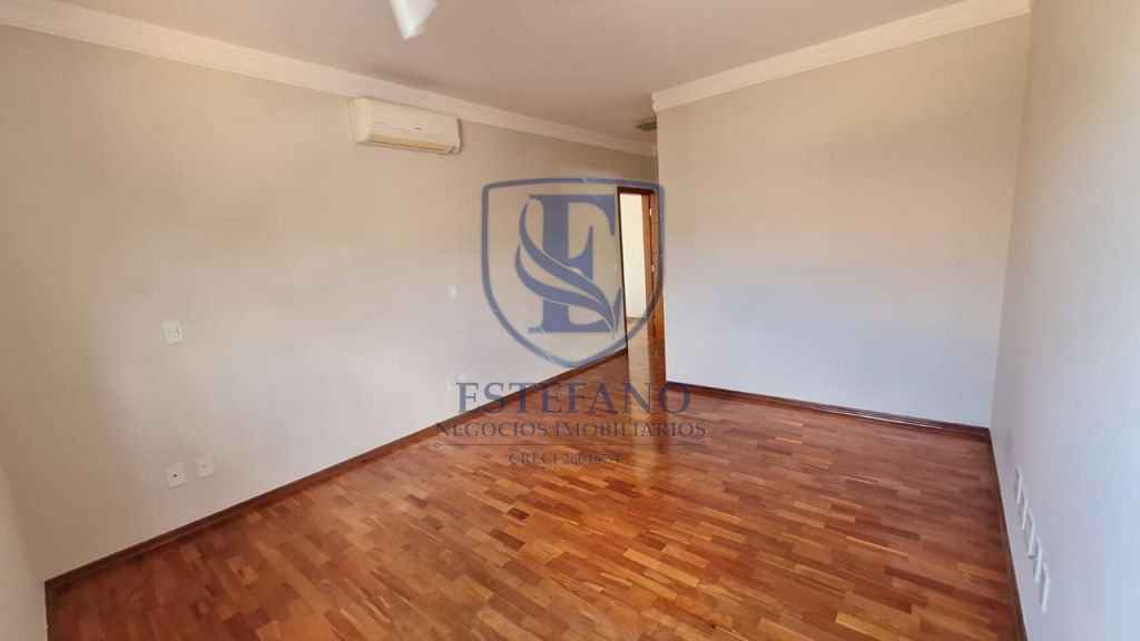 Casa para alugar com 4 quartos, 440m² - Foto 32