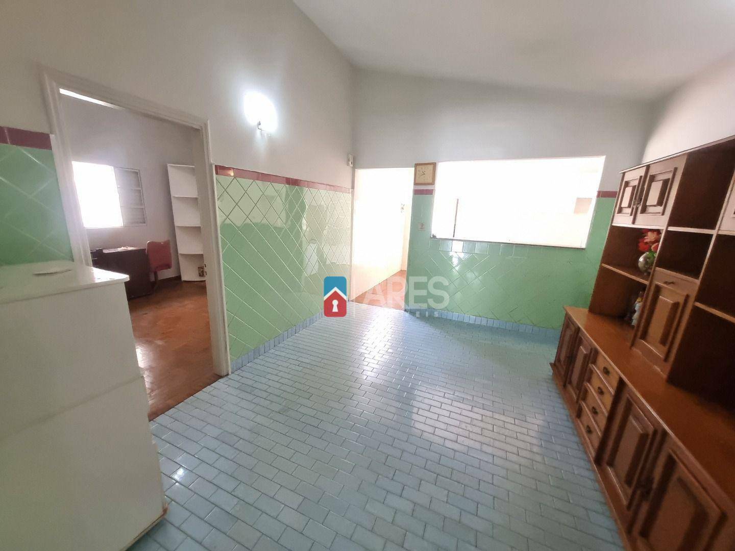 Casa à venda com 3 quartos, 164m² - Foto 3