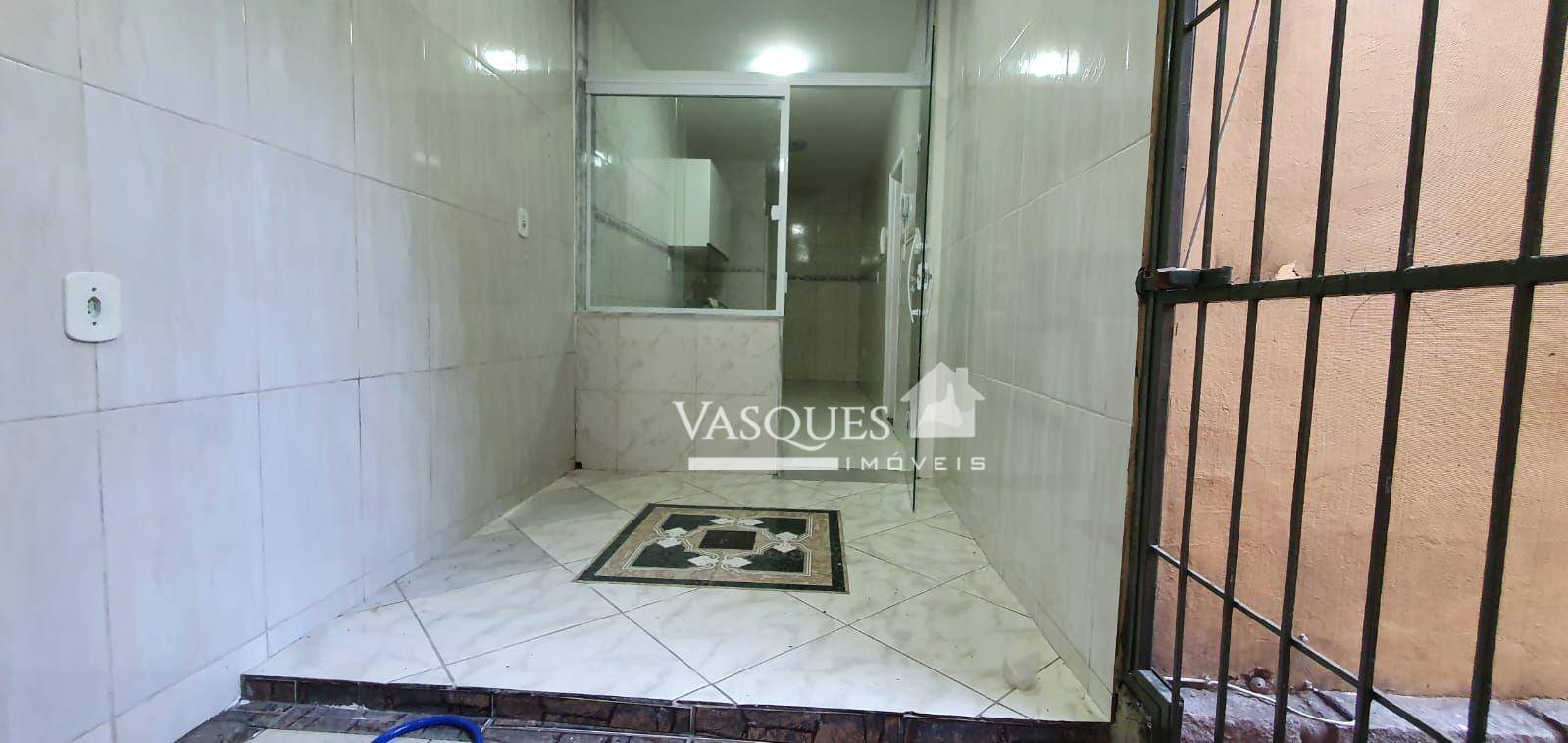 Apartamento à venda com 2 quartos, 65m² - Foto 9