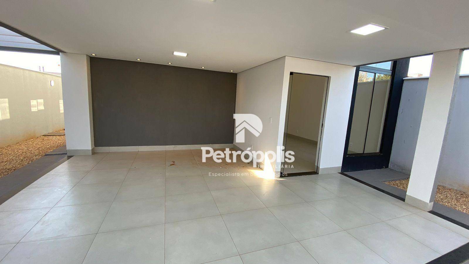 Casa à venda com 3 quartos, 125m² - Foto 3