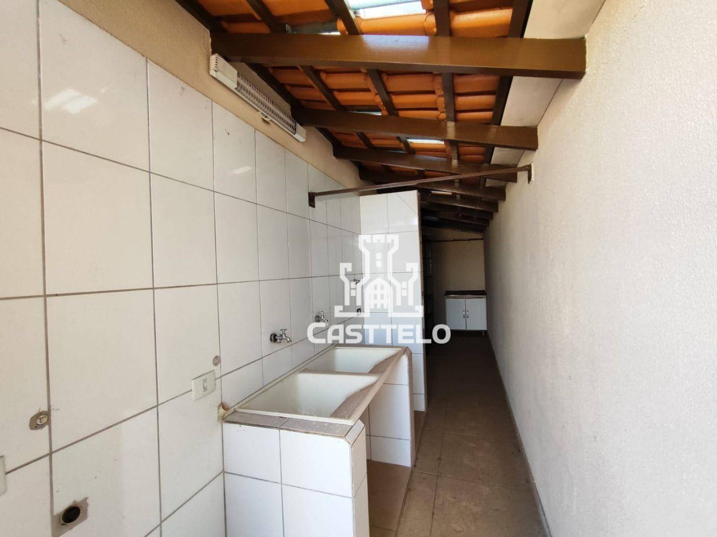 Casa à venda com 3 quartos, 222m² - Foto 19