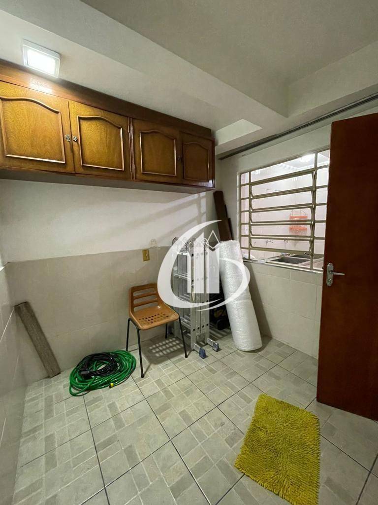 Sobrado à venda com 4 quartos, 233m² - Foto 12