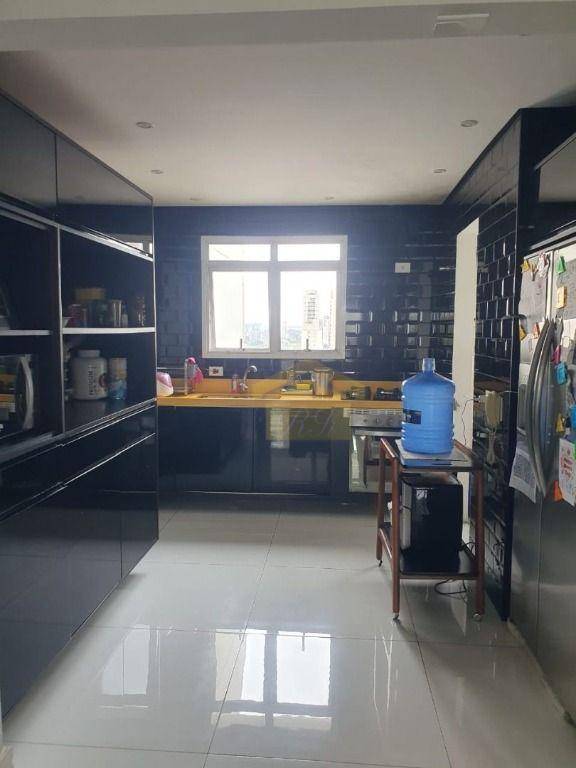 Apartamento à venda com 3 quartos, 133m² - Foto 7