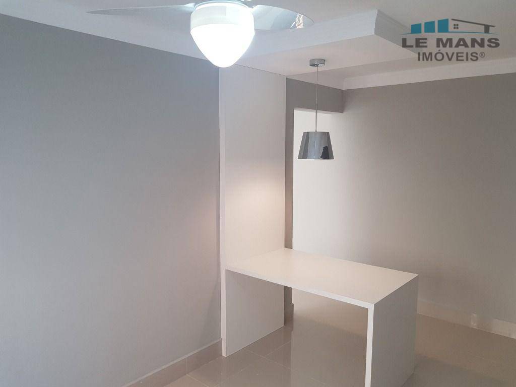 Apartamento à venda com 2 quartos, 64m² - Foto 12