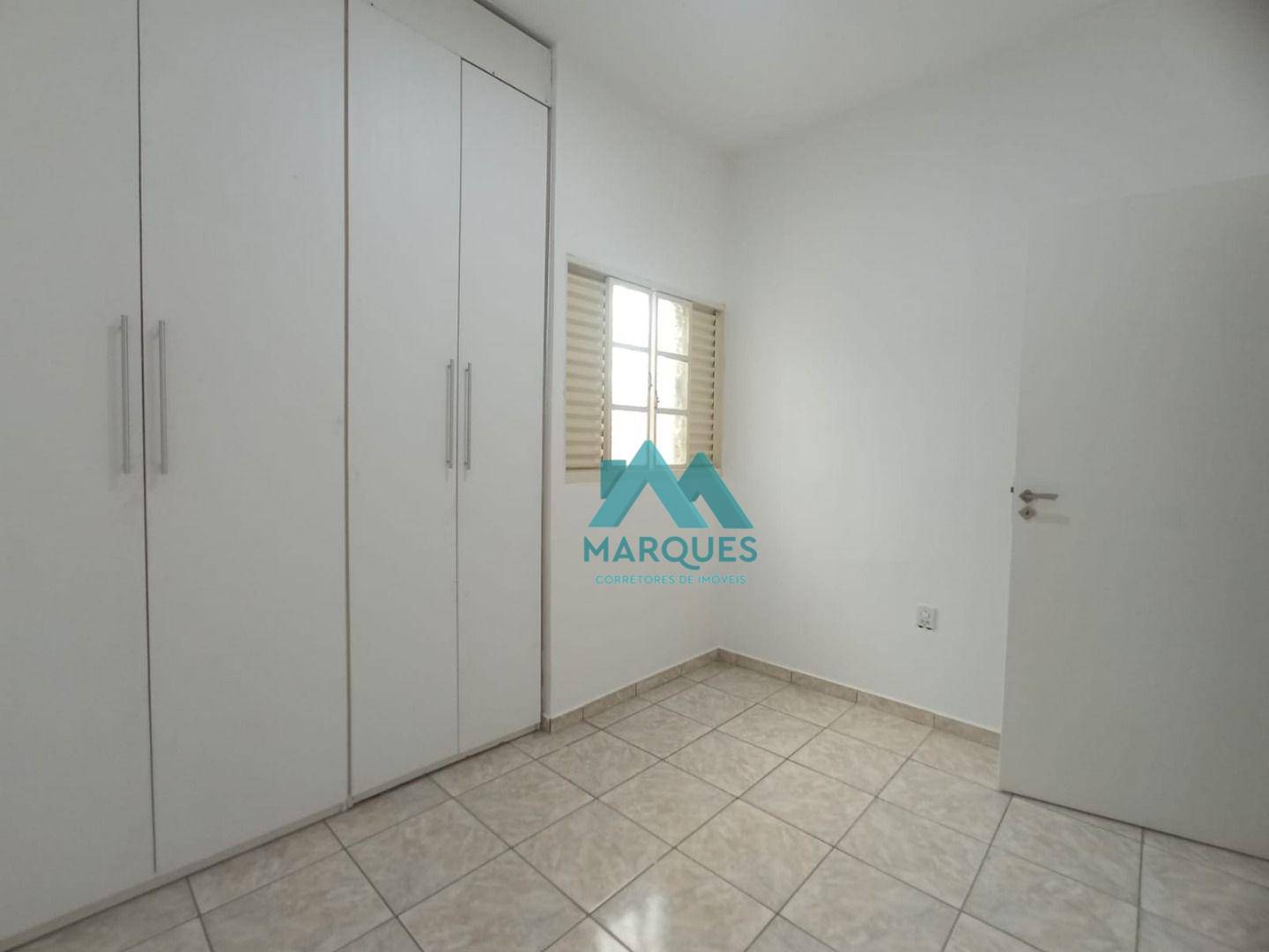 Casa à venda com 3 quartos, 110m² - Foto 10