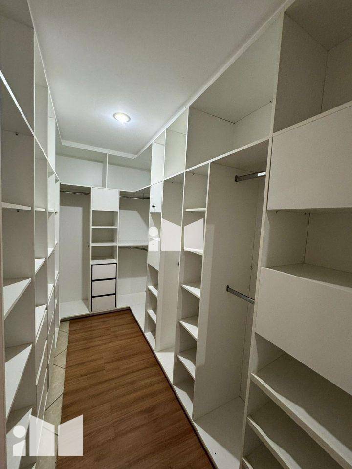 Cobertura à venda com 3 quartos, 250m² - Foto 19