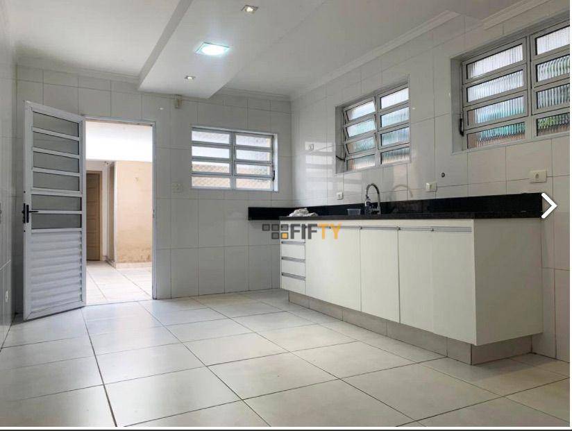 Casa à venda e aluguel com 3 quartos, 130m² - Foto 6