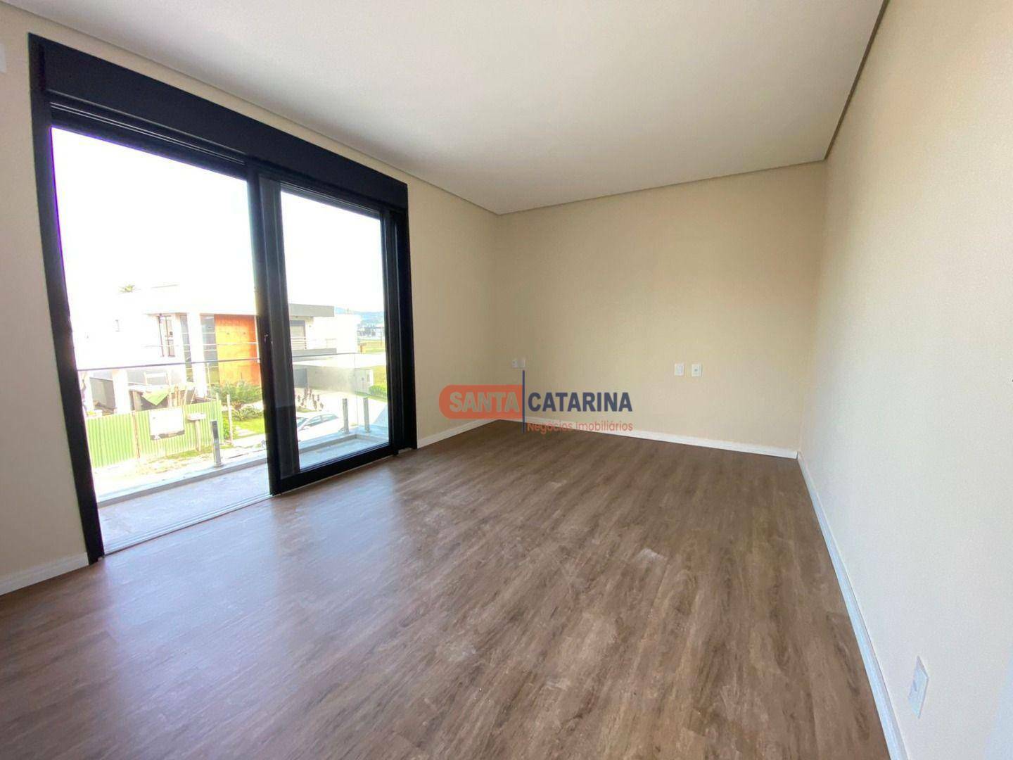 Casa de Condomínio à venda com 4 quartos, 301m² - Foto 17