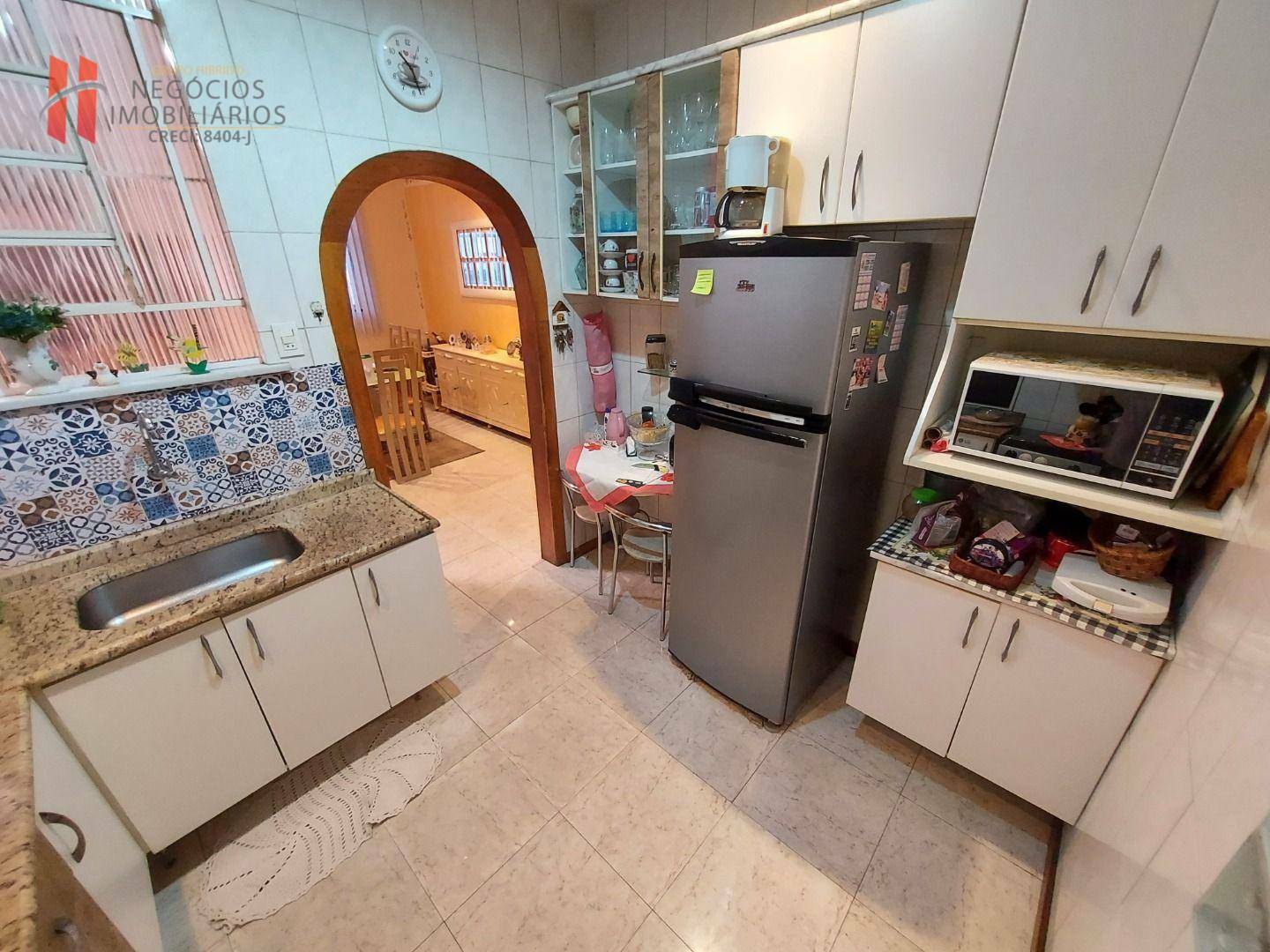 Casa à venda com 3 quartos, 200m² - Foto 28