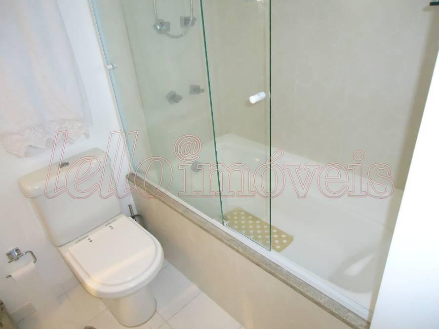 Apartamento para alugar com 2 quartos, 110m² - Foto 13