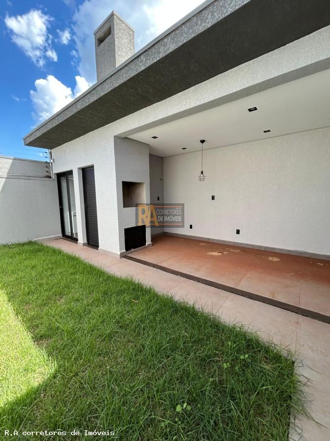 Casa à venda com 3 quartos, 180m² - Foto 17