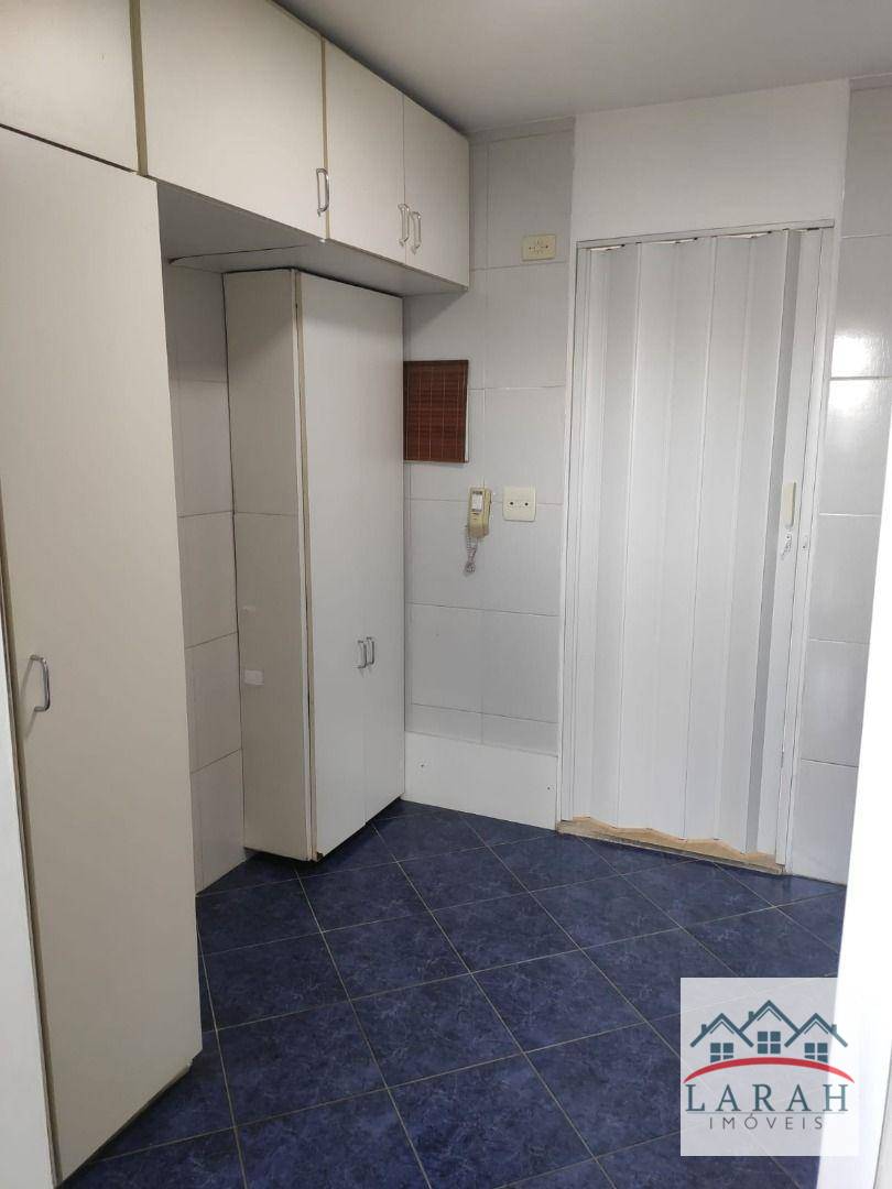 Apartamento à venda com 2 quartos, 67m² - Foto 16