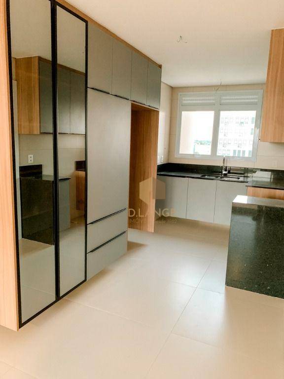 Apartamento à venda com 3 quartos, 185m² - Foto 11