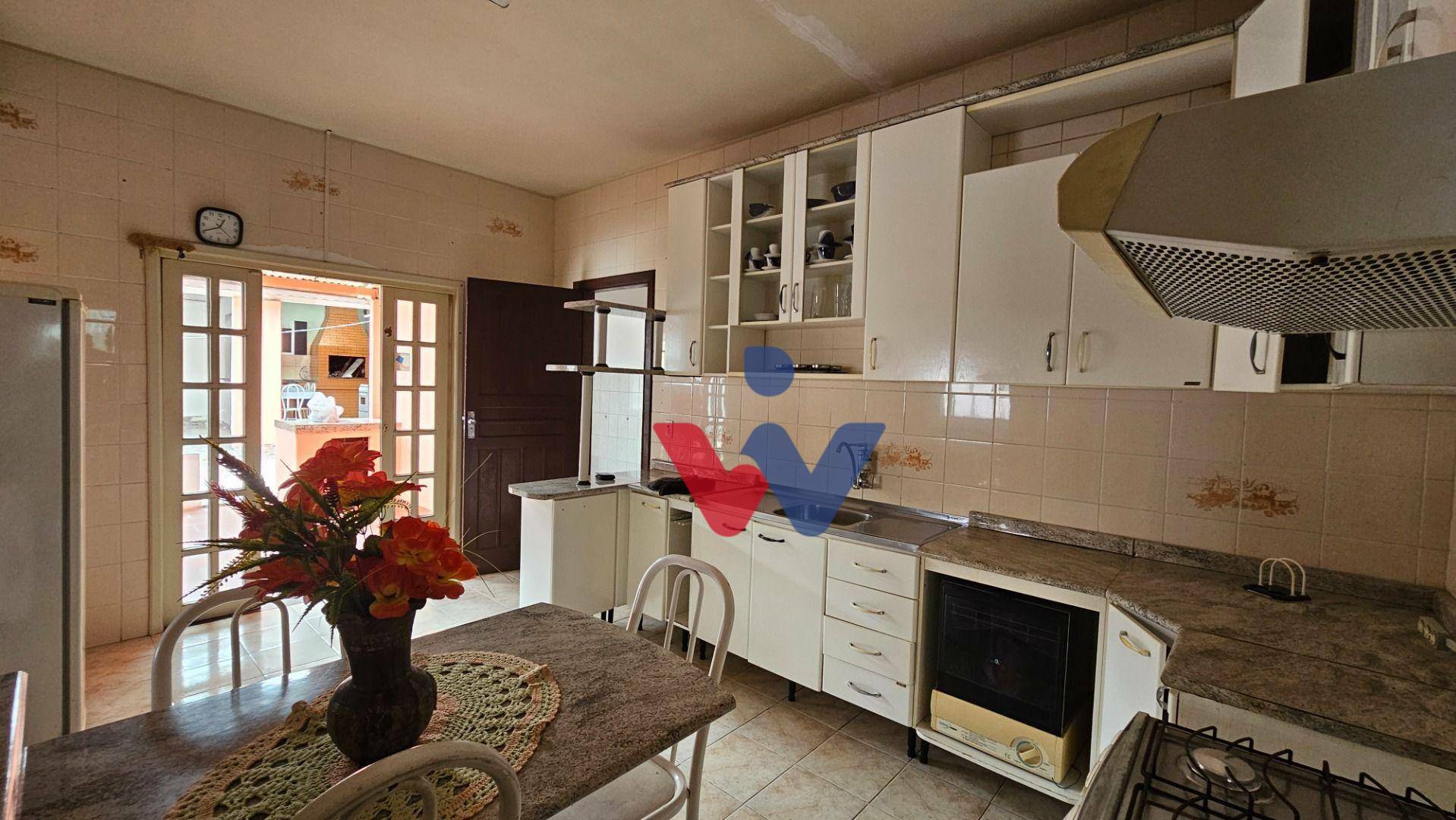 Casa à venda com 3 quartos, 86m² - Foto 8