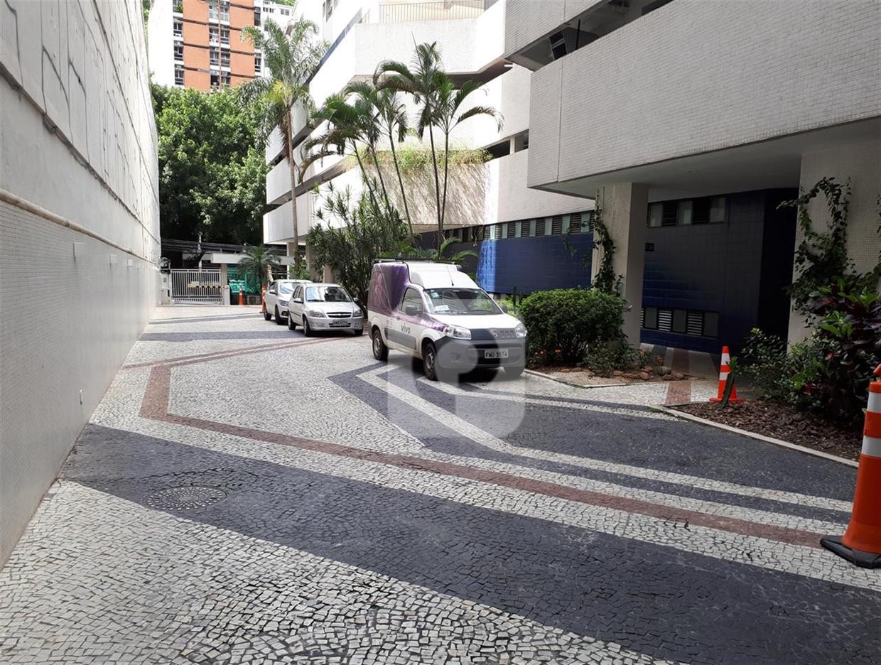 Apartamento à venda com 1 quarto, 55m² - Foto 26