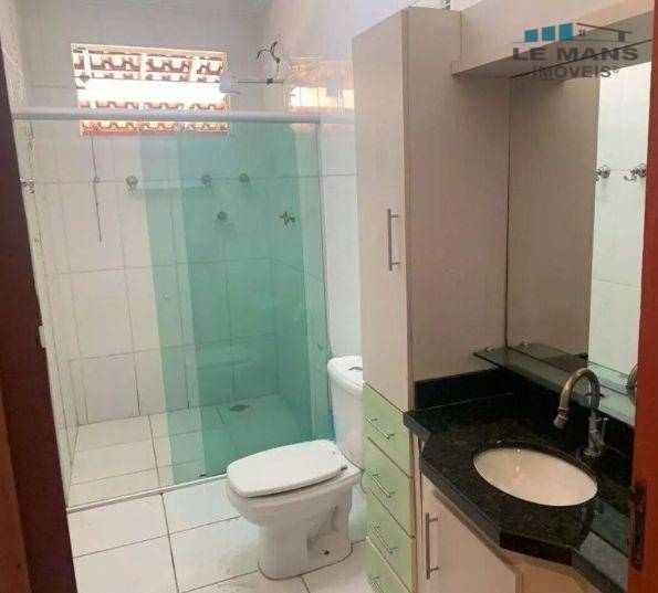 Casa à venda e aluguel com 2 quartos, 240m² - Foto 13