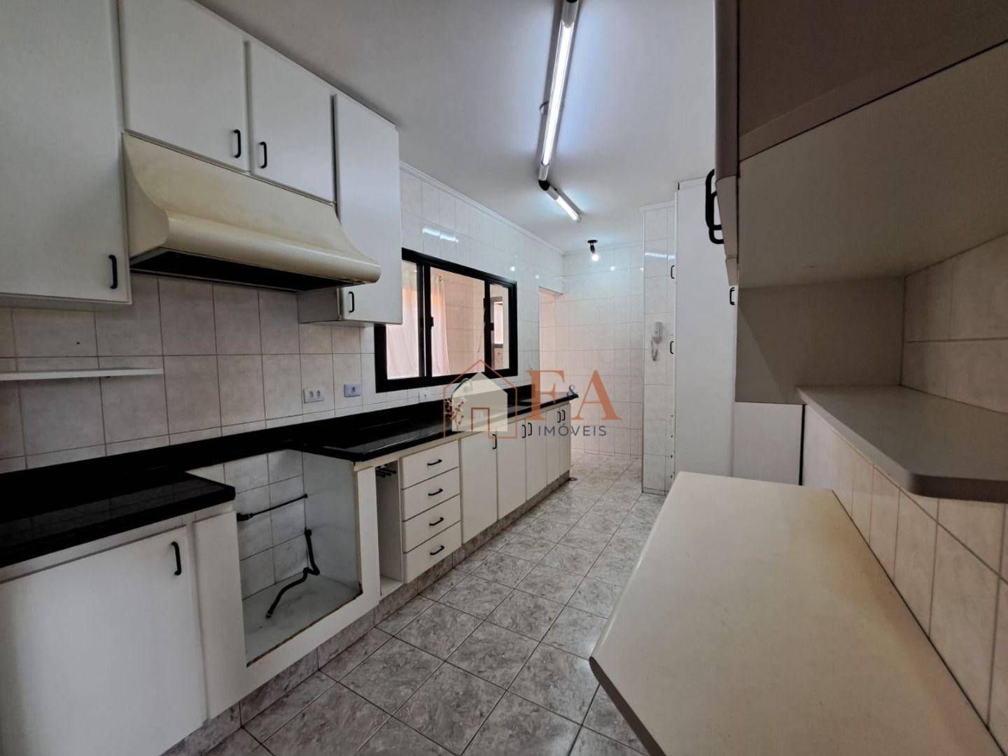 Apartamento à venda com 3 quartos, 115m² - Foto 5