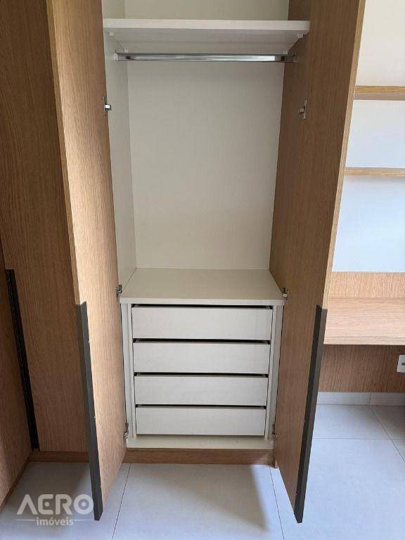 Apartamento para alugar com 2 quartos, 64m² - Foto 7