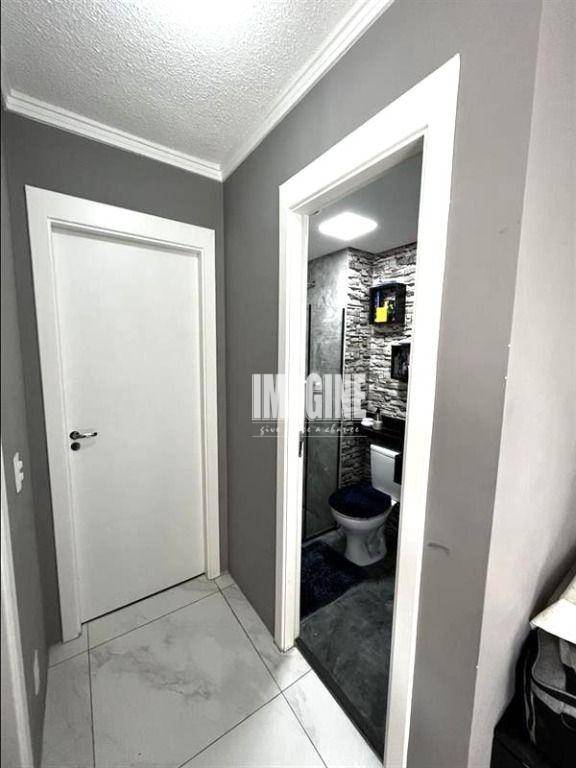 Apartamento à venda com 2 quartos, 42m² - Foto 9