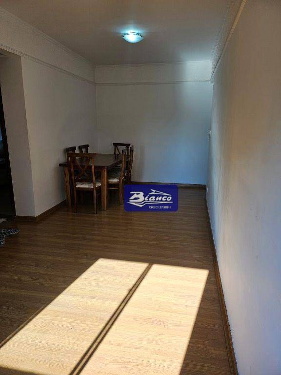 Apartamento à venda com 2 quartos, 62m² - Foto 6