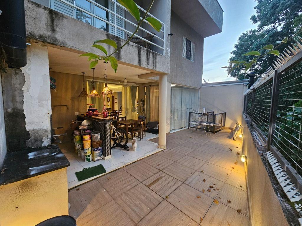 Casa à venda com 3 quartos, 270m² - Foto 19