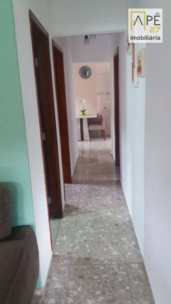 Casa à venda com 5 quartos, 200m² - Foto 17