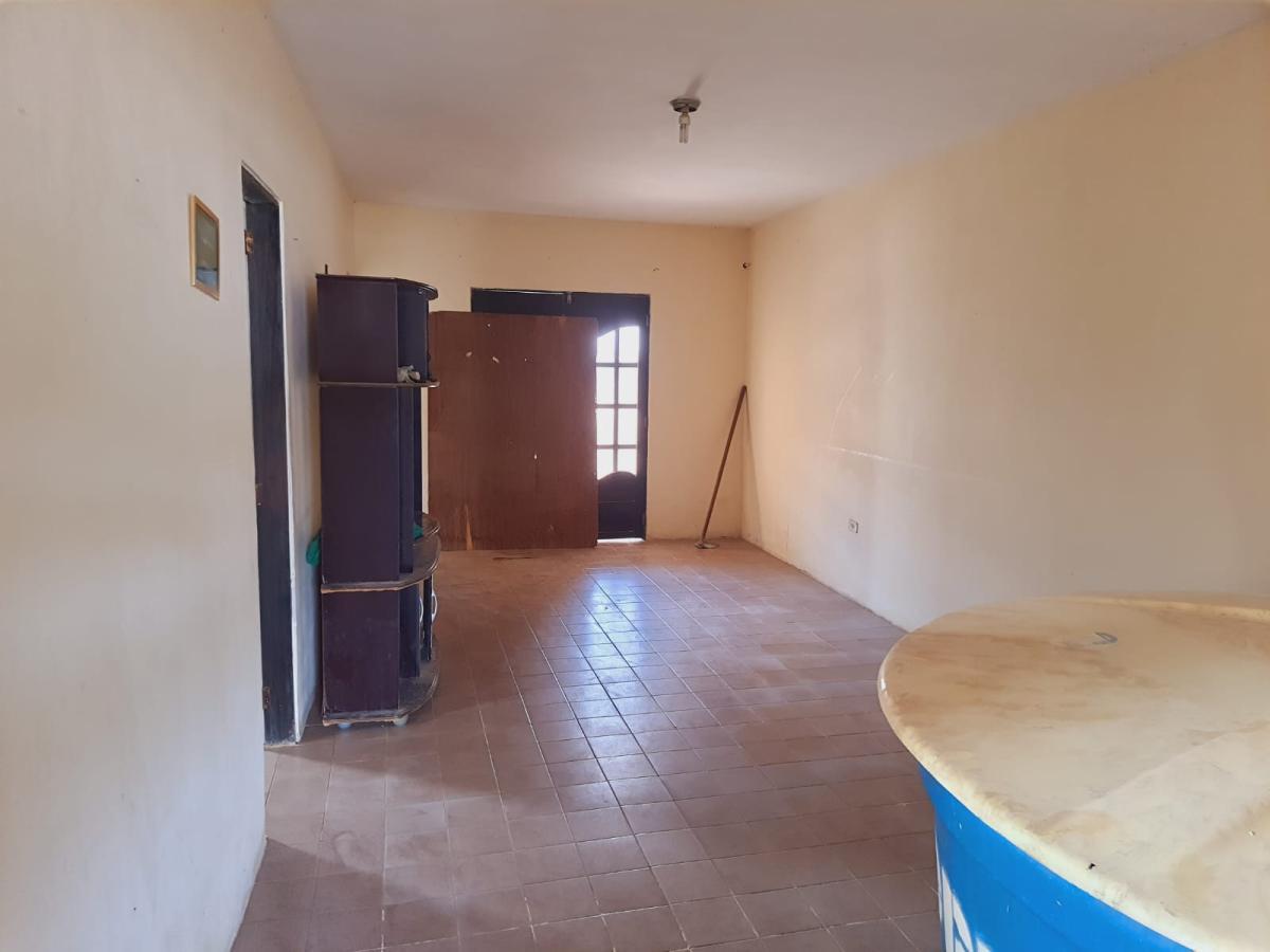 Casa à venda com 2 quartos, 200m² - Foto 8