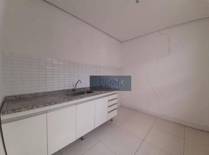 Casa para alugar com 2 quartos, 146m² - Foto 16